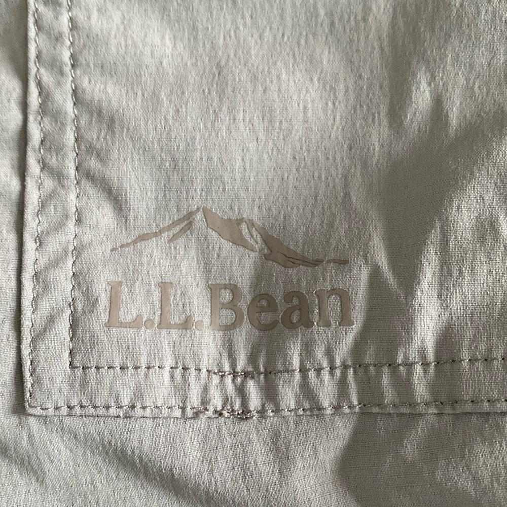 L.L. Bean Men’s Tropicwear Zip Off Leg Pants - Size XL with 32” Inseam - Picture 9 of 12